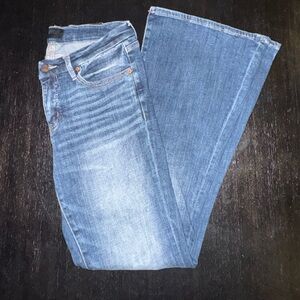 •Buckle Blue Flare Jeans•